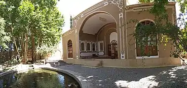 khoshnevis garden