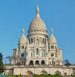 South facade, the main entrance overlooking Paris