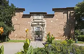 Renaissance portal in Jardin des plantes.