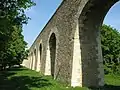 Arches on the south-east side, not far away from the tour du Jongleur.