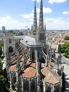 The chevet seen from the Pey-Berland tower