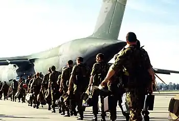 Image 81Australian engineers board the United States C-5 Galaxy aircraft which will transport them to Namibia (from History of the Australian Army)