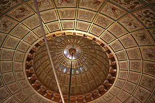 ...the coffered ceiling&nbsp;...