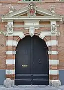 Portal of hôtel de Chalvet.