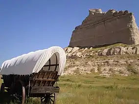 Covered wagon on the Oregon Trail in Scotts Bluff National Monument, Nebraska