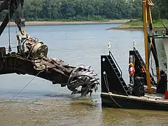 Cutterhead of dredge Bill Holman, Louisville, Kentucky, USA, Ohio River mile 607, July 2002