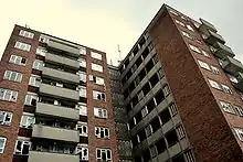 Elmet Towers in&nbsp;2007, shortly before demolition