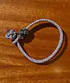Soft shackle with [diamond knot] head, and [turks head] collar locked