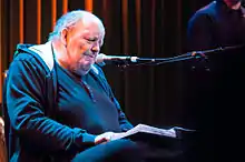 Wadling performing in 2011