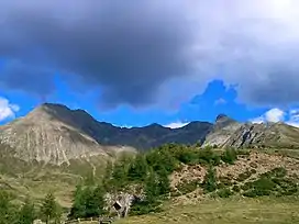 Hirzer (2,781 m, links)