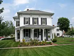 A farmhouse on the Hoover Farm