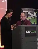 Julia Belluz receives 2016 Balles Award from Paul Fidalgo