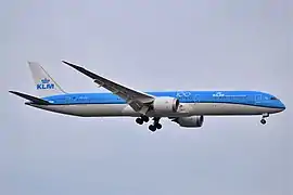 Boeing 787-10