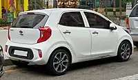 Rear view (pre-facelift)