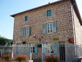 The town hall in Meaux-la-Montagne