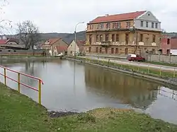 Reservoir in the centre