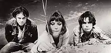 Mojave 3 in 1995. From left to right: Neil Halstead, Rachel Goswell, McCutcheon