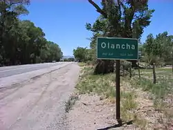 Entrance sign, southbound