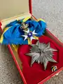Post-1975 Grand Cross in its case of issue.
