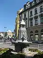 Eosin glaze of Zsolnay fountain