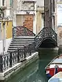Ponte de la Malvasia VecchiaRio de San Maurizio