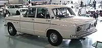 Prince Skyline 2000GT-A (S54A-3)Unlike the regular models that changed the rear lights to rectangular shape twice, the Skyline GT retained its original round rear lights until 1968.