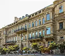 Townhouse at Istiglaliyyat Street 25