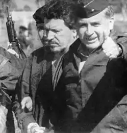 Then General of the Colombian National Police, Rosso José Serrano personally escorting Cali Cartel drug lord Miguel Rodríguez Orejuela.