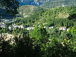 A general view of the village of Saint-Vincent-sur-Jabron