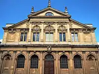 Façade