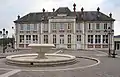 The public school of Souppes (1906), located on the town square across from the church.