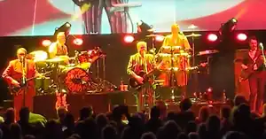 Squeeze, 2020