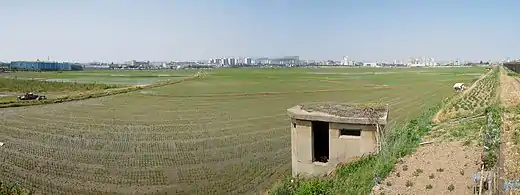 Pill-box in Seryu-dong, Suwon.mw-parser-output .geo-default,.mw-parser-output .geo-dms,.mw-parser-output .geo-dec{display:inline}.mw-parser-output .geo-nondefault,.mw-parser-output .geo-multi-punct{display:none}.mw-parser-output .longitude,.mw-parser-output .latitude{white-space:nowrap}37°15′13″N 126°59′54″E﻿ / ﻿37.25361°N 126.99833°E﻿ / 37.25361; 126.99833