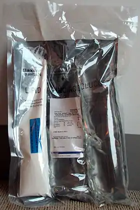Parenteral nutrition kit