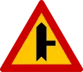 K-28δJunction with a side-road from the right