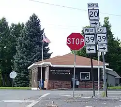 Post office building in Nettie