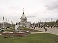 The fountains at the entrance boulvards