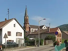 The church and surroundings in Willer-sur-Thur